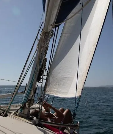 Fantastic House On Manta Rota * Вила-Нова-де-Касела